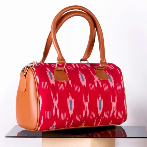 Buy Modern Handbag for Special One