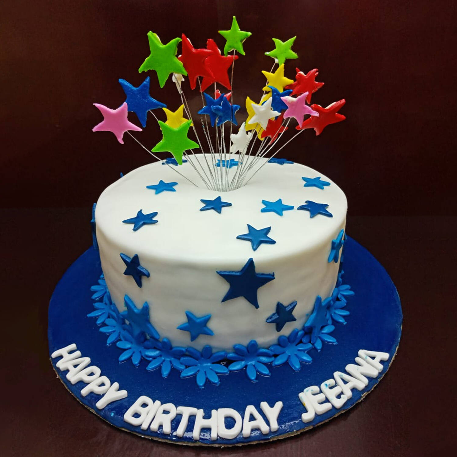 Black and Gold Star Cake