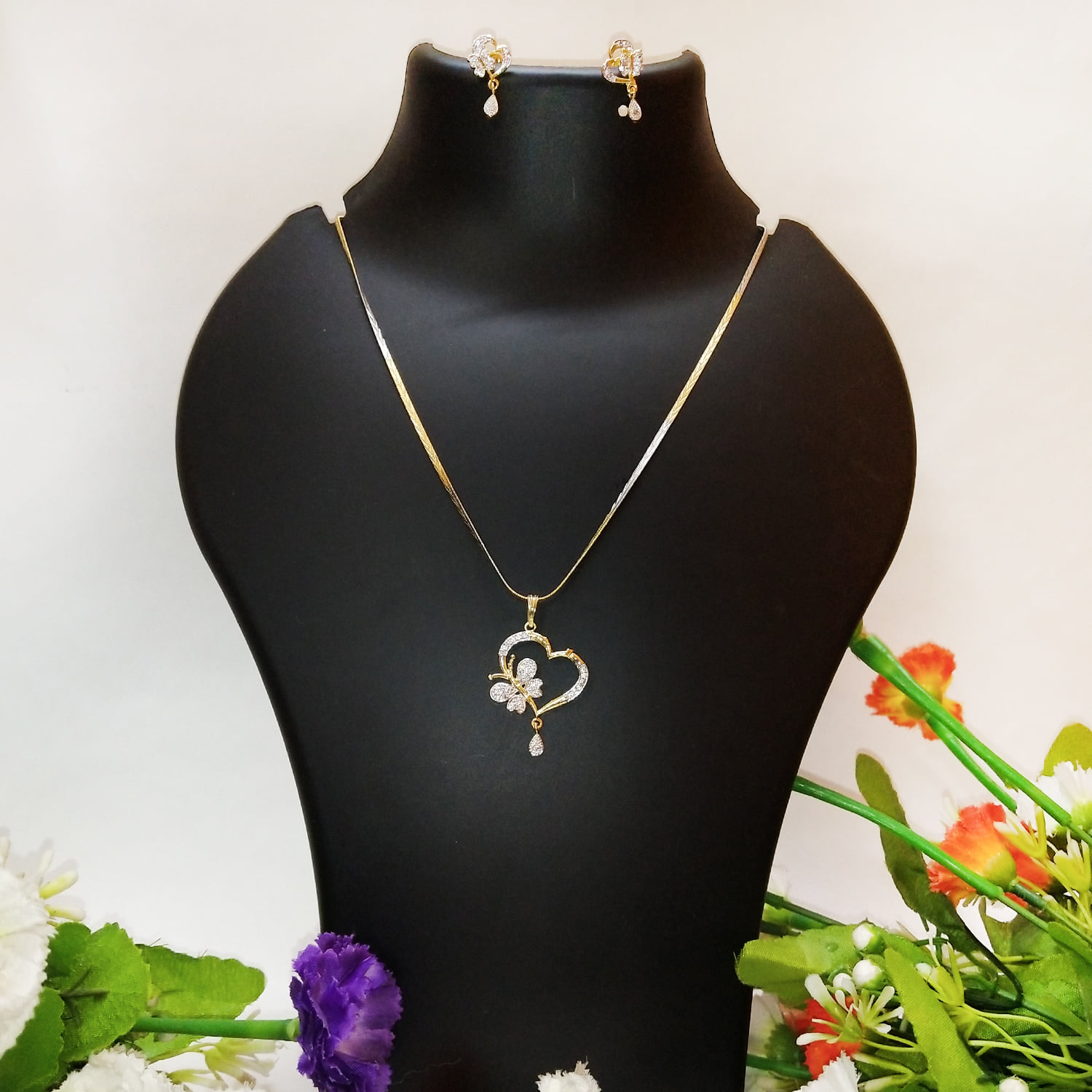 925 Silver Cubic Zirconia Heart Shape Pendant Necklace Earrings Jewelr –  Caratina Jewelry