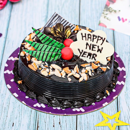 Buy Tempting New Year Cake