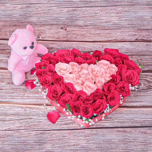 Buy HeartShaped Roses Combo