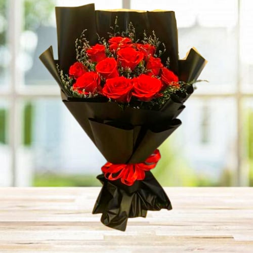 Buy Glowing Red Roses Bouquet