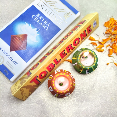 Buy Matki Diyas With Chocolates Combo