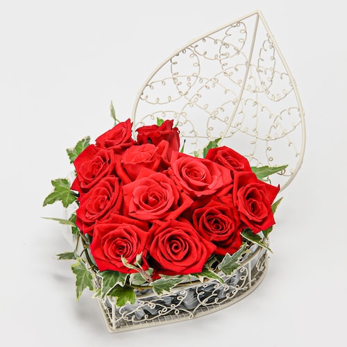 Buy Romantic Heart Roses
