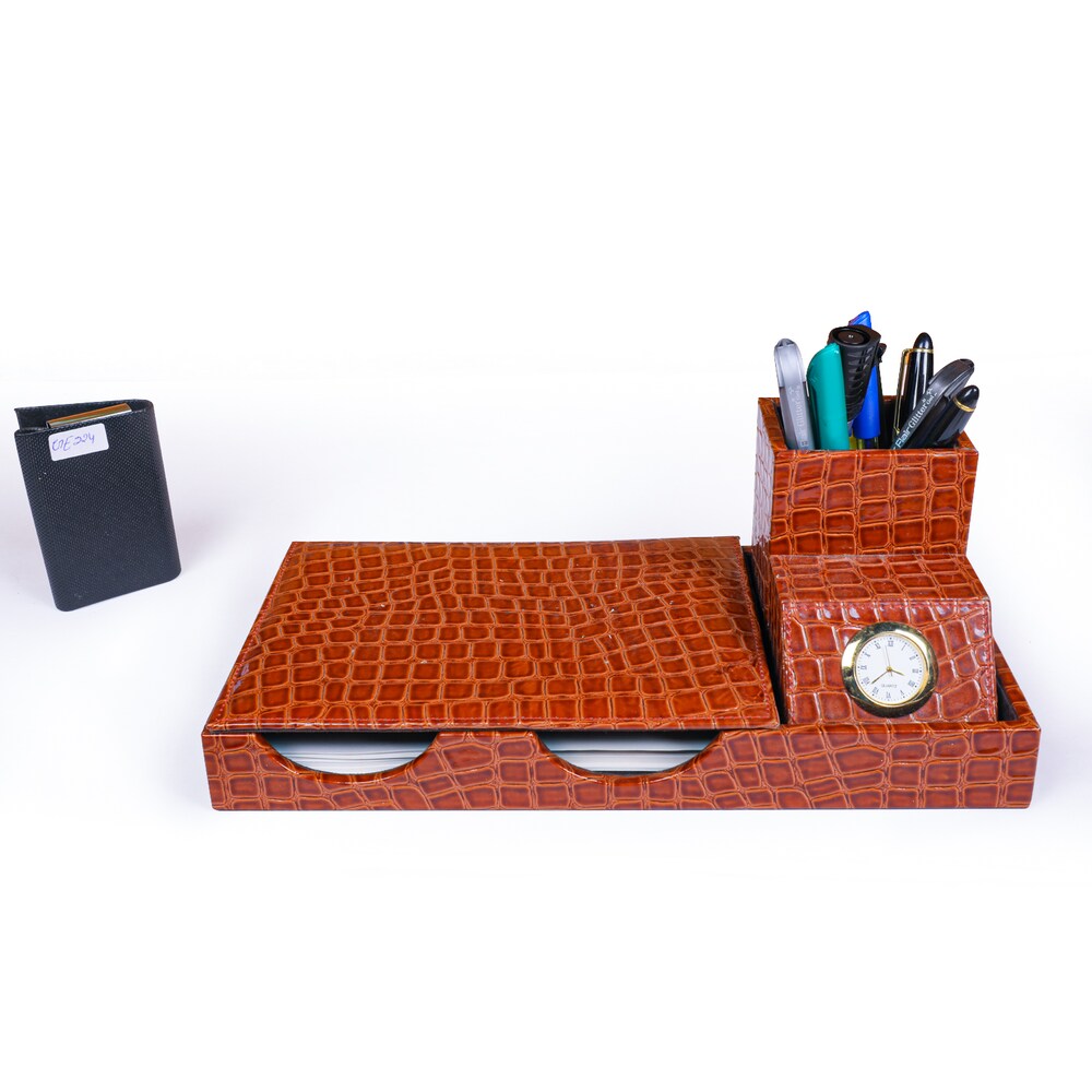 Ingenious Watch Table Set | Winni