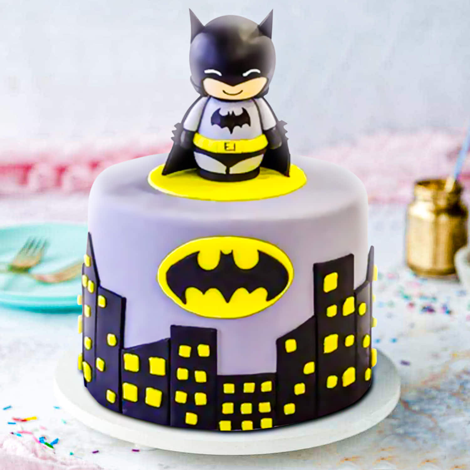Batman Cake & City . Cake Topper Included - Zucchero's