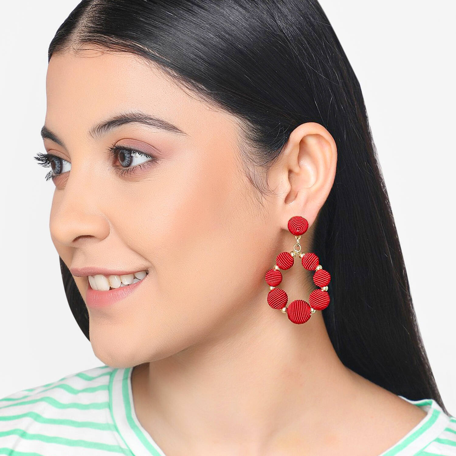 1pair Stylish Geometric Circle Shape Colorful Dangling Earrings With Bold  Painted Details | SHEIN