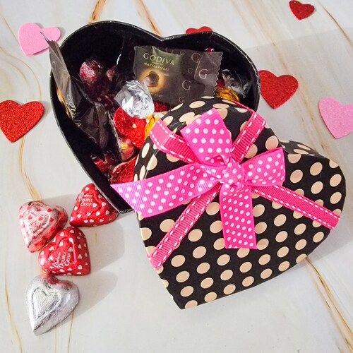 Buy Heartful Admiration Gift Box