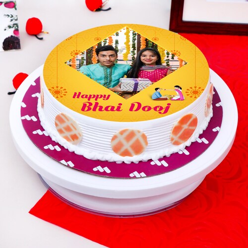 Buy Ultimate Bhai Dooj Cake Treat