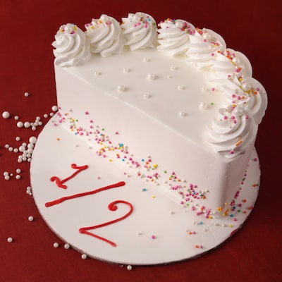 Creamy Half Vanilla Cake