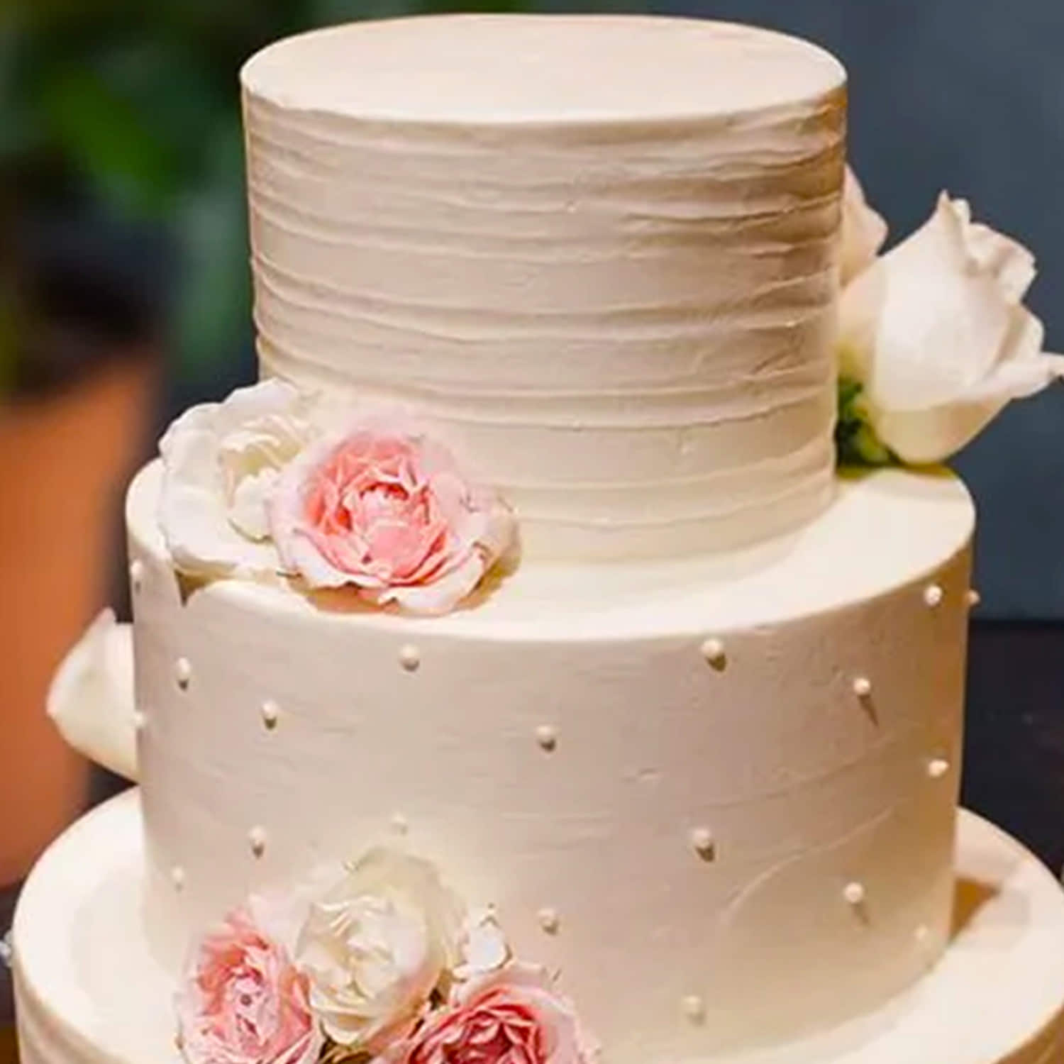 Traditional wedding cake recipe - BBC Food