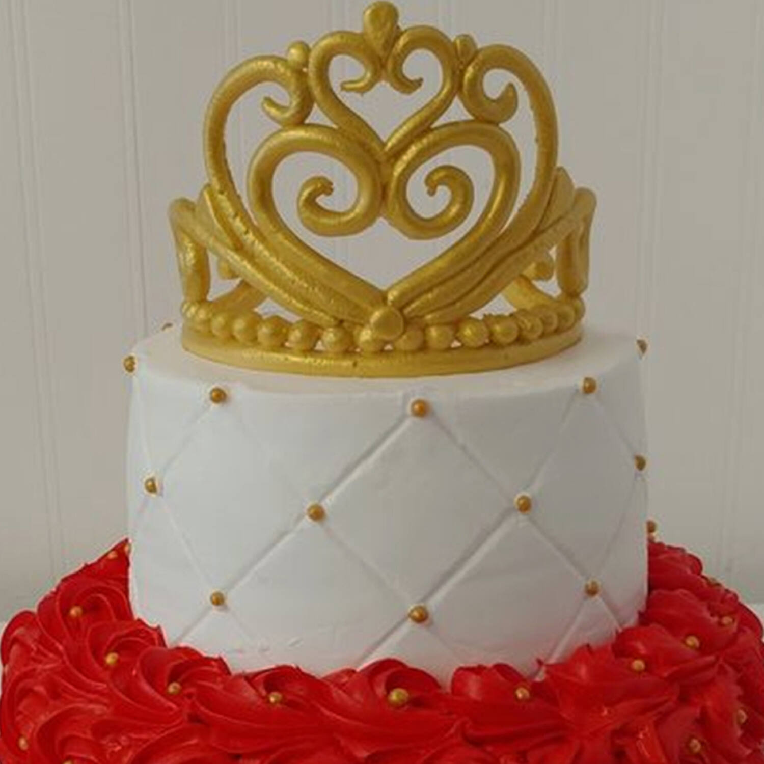 King Crown Birthday Cake premium cake design 6 kg butterscotch