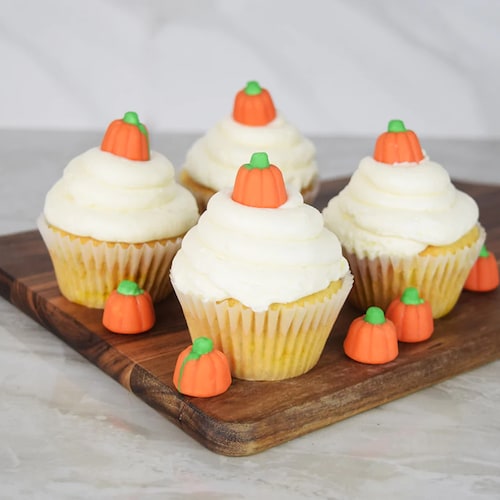 Buy Attractive Pumpkin Cup Cakes