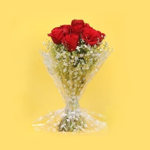 Buy Lovely Arrangement Of Red Roses