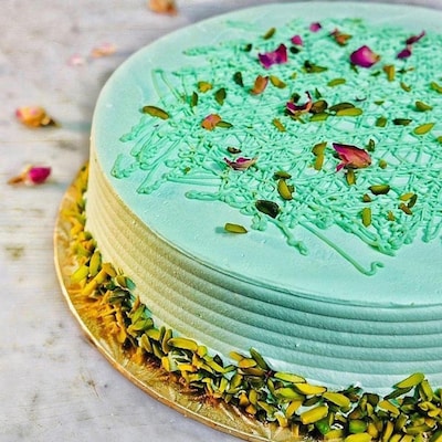 Tasty Pistachio Cake