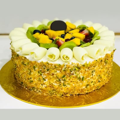 Fresh Fruits Yummy Cake