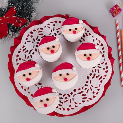 Santa Christmas Cup Cake