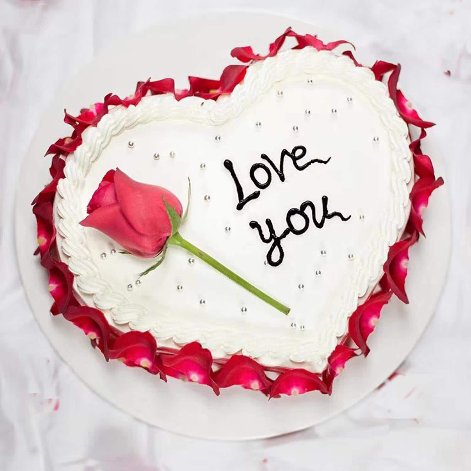 Send beautiful cake with rose design on top Online | Free Delivery | Gift  Jaipur