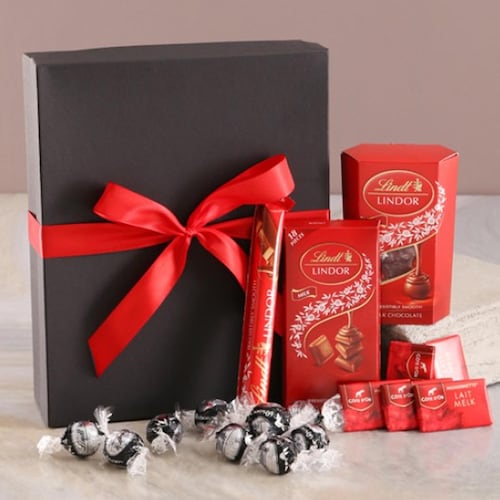 Buy Valentine Lindt Chocolate Delight