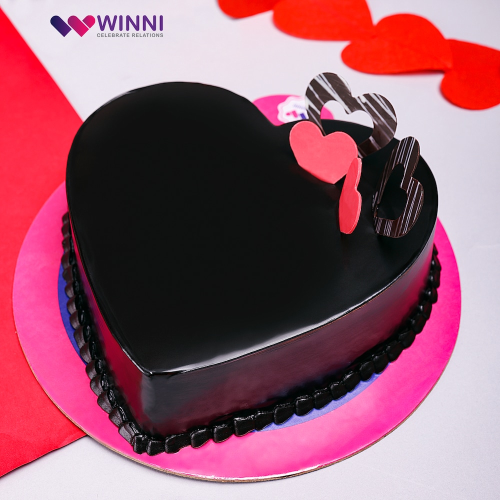 Lovers Heart Shaped Chocolate Cake | Winni.in