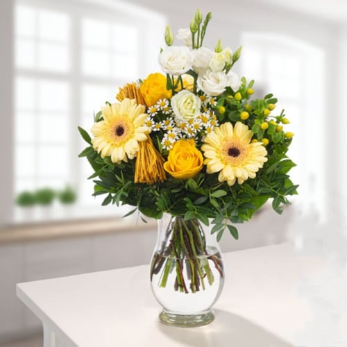 Buy Romantic Bouquet With Vase