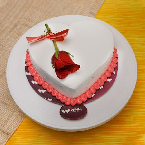 Buy Vanilla  Heart Shape Cake 500 gm