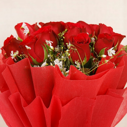 10 Joyful Red Roses Bouquet | Winni.in
