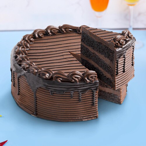 Buy Chocolate Icing Fudge Cake