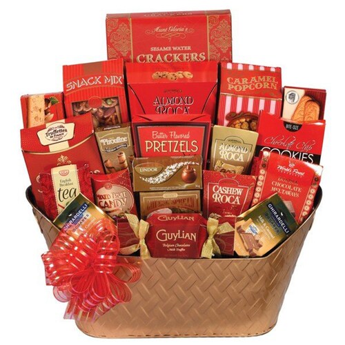 Buy Holiday Tradition Vip Gift Basket