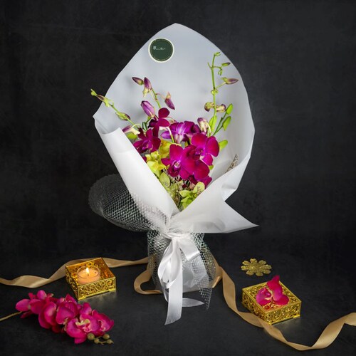 Buy Orchid Sesuci Lebaran Bouquet