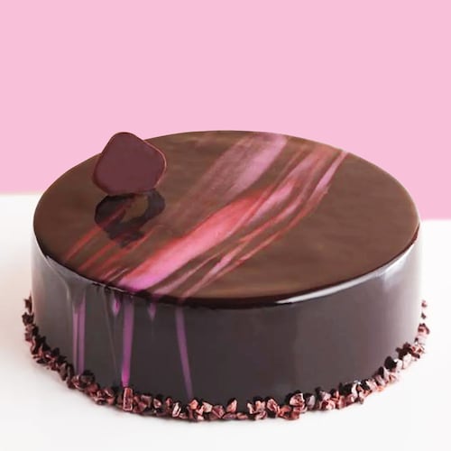 Buy Yummy Chocolate Cream Cake