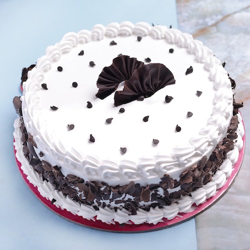 Buy Delectable Black Forest Treat Cake