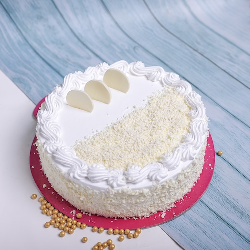 Buy Amazing White Forest Cake