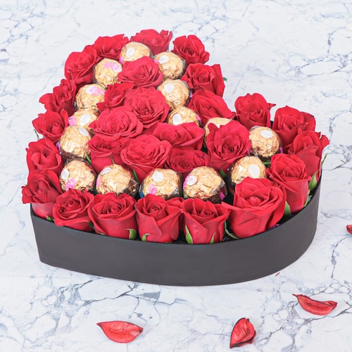 Buy Red Roses With Ferrero Rochers