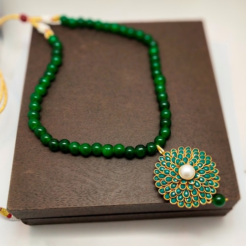 Buy Green Pearl Necklace Set
