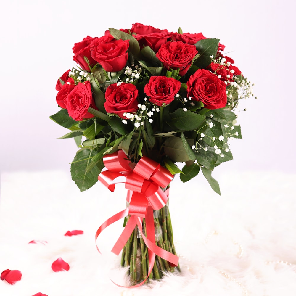 Scarlet Rose Bouquet | Winni.in