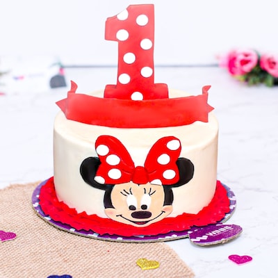 Fondant Red Vanilla Cake