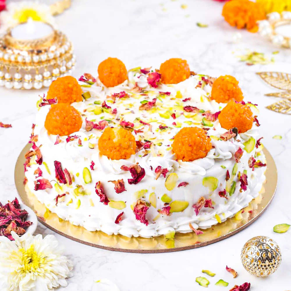 Motichoor Ladoo Cake 🎂 Introducing motichoor ladoo cake with rabri and motichoor  ladoo between the cake layers. This extraordinary fu... | Instagram