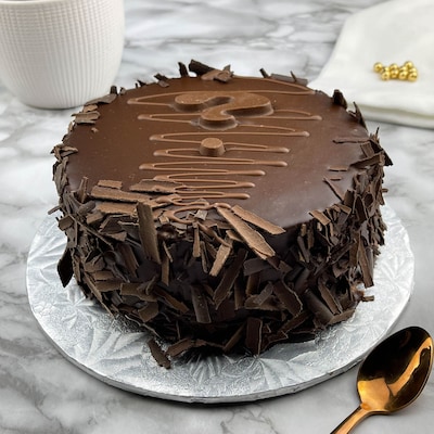 Ultimate Chocolate Cake With Fudge Frosting