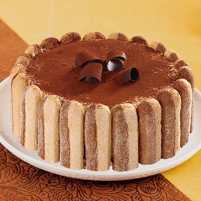 Classic Tiramisu Cake