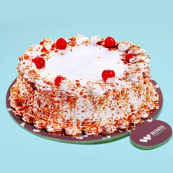 Crunchy Butterscotch Cream Cake