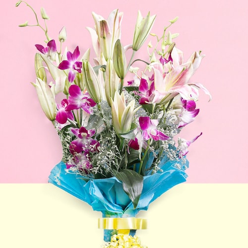 Buy Classic Mixed Flowers Bouquet