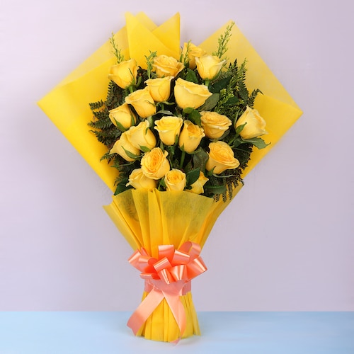 Buy Stunning Yellow Roses Bunch