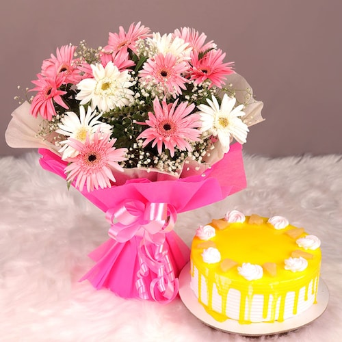 Buy Pineapple Cake With Mix Flower