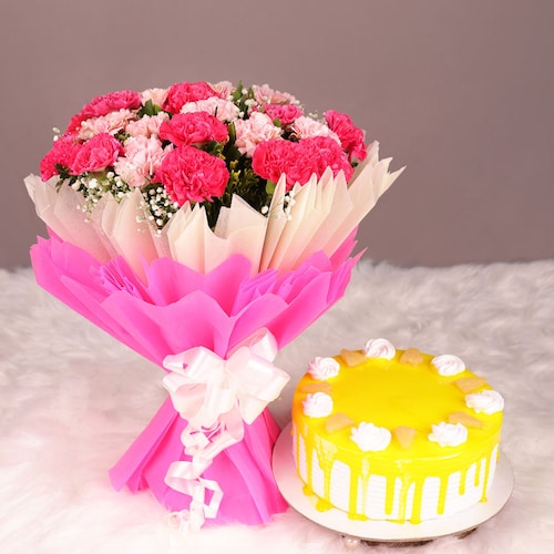 Buy Mix Carnation With Pineapple Cake