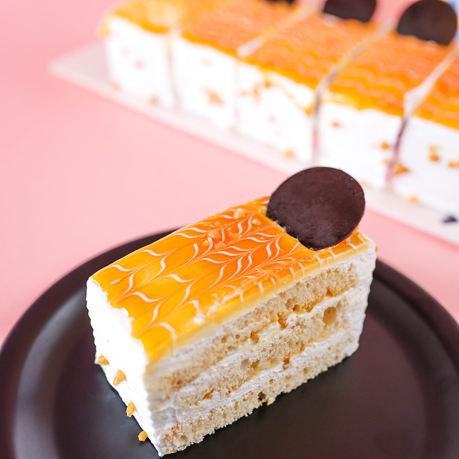 Online sweetshop with cake and dessert delivery | Frutiko.cz