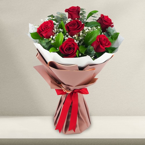 Buy Charming 6 Red Roses