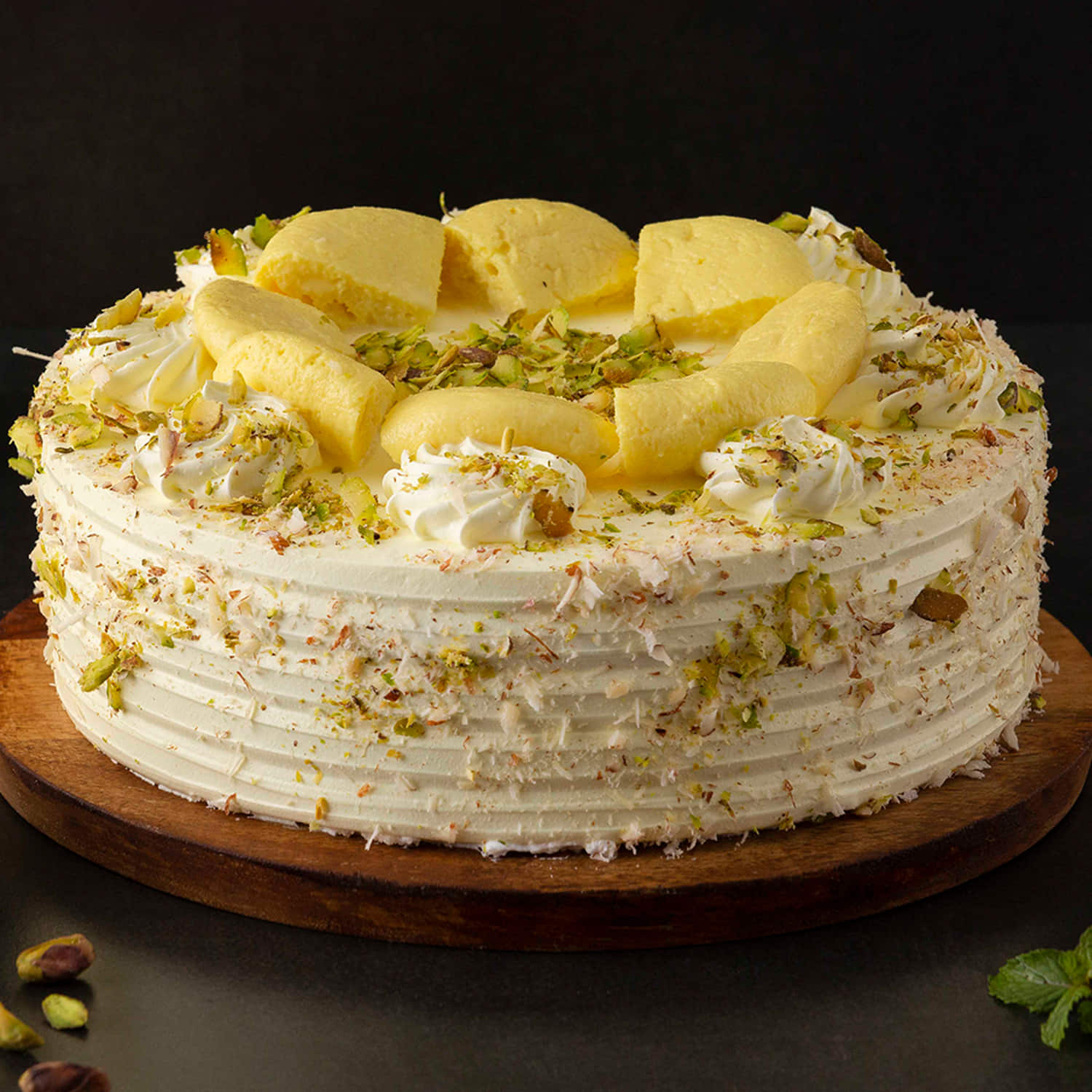 Sweet Round Rasmalai Cake, Packaging Type: Box, Weight: 1 kg at Rs 1000/kg  in Butibori MIDC
