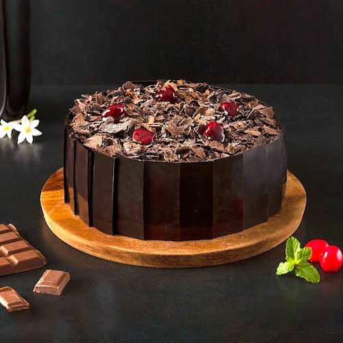 Buy Heavy Chocolate Blackforest  Cake