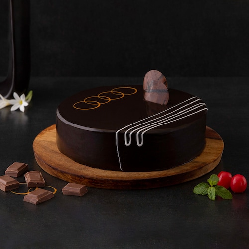 Buy Decorative Chocolate Cake